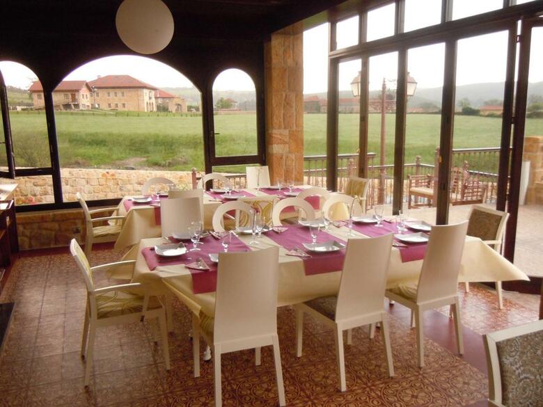 Hostal Posada La Torre De Los Isla & Spa