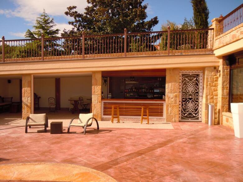 Hostal Posada La Torre De Los Isla & Spa