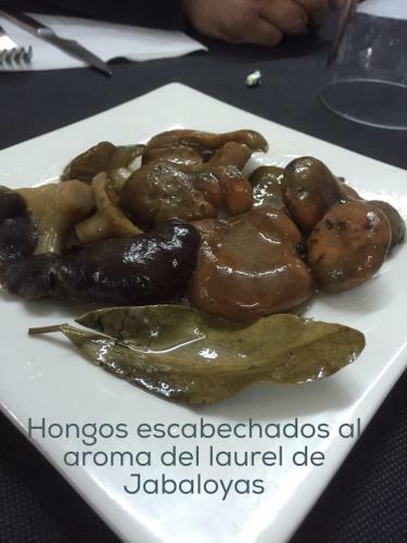 Hostal Las Leyendas Del Jabal