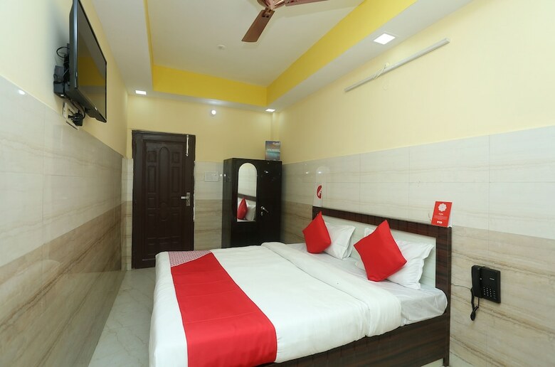 Oyo 19556 Hotel Puri Inn