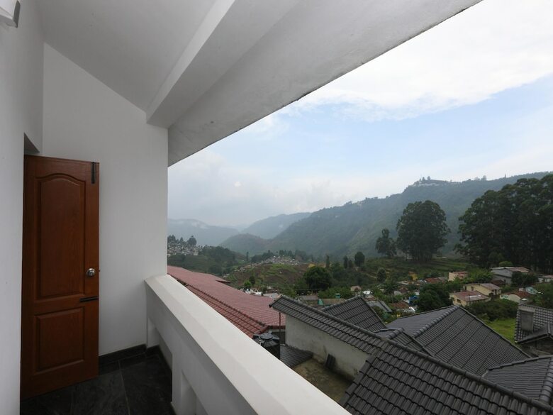 Hotel Oyo 14261 Tanzanite Inn