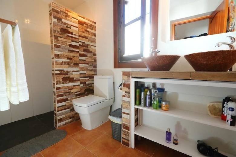 B&B Casaluthel