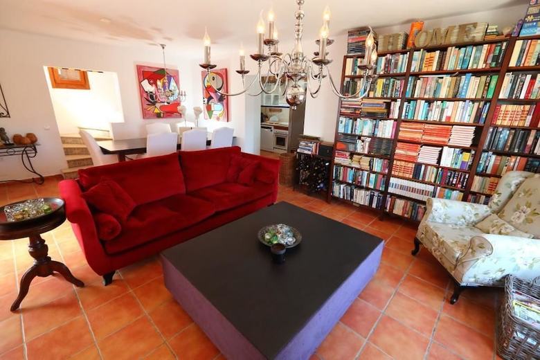B&B Casaluthel