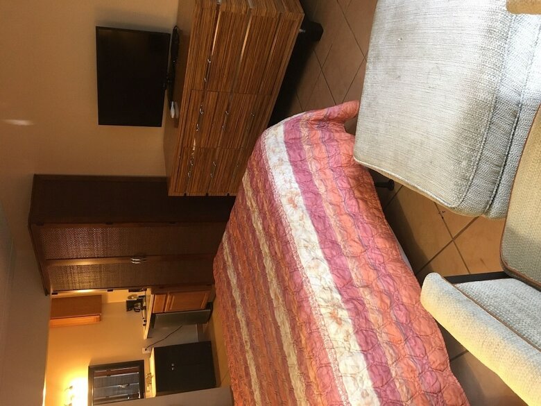Motel Ans Inn & Suites
