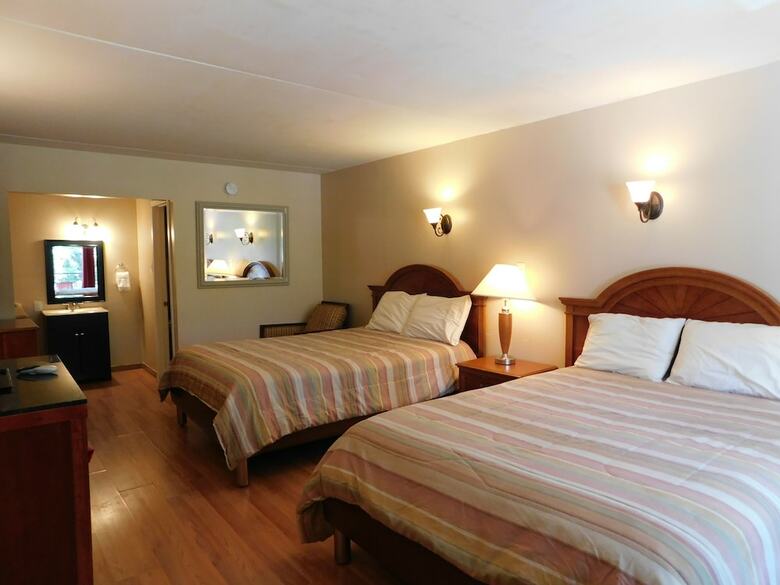 Motel Ans Inn & Suites