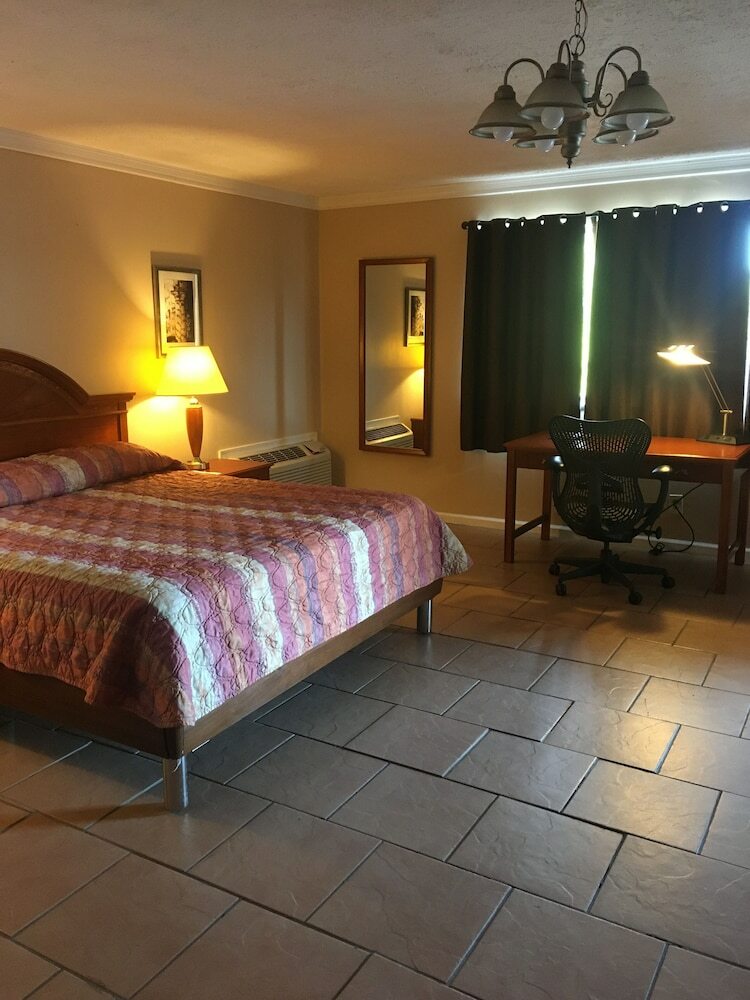 Motel Ans Inn & Suites