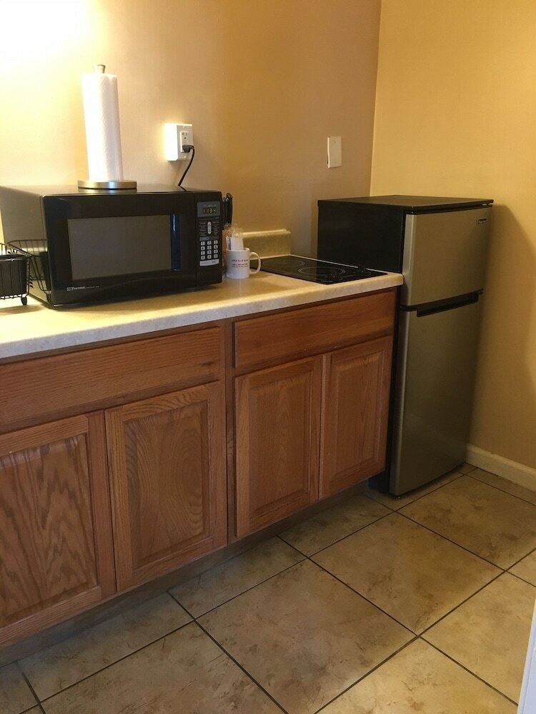 Motel Ans Inn & Suites