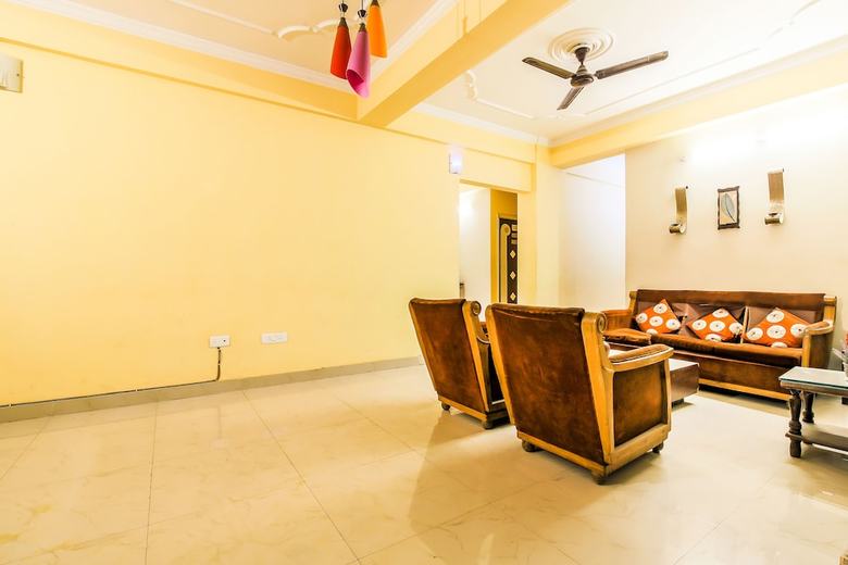 Hotel Fabexpress Grand Ar Residency