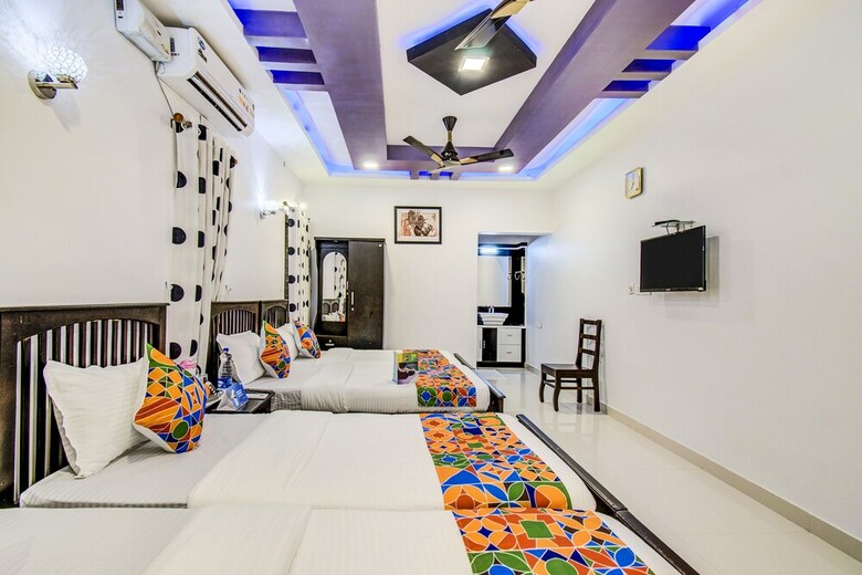 Fabhotel Kuwait Residency