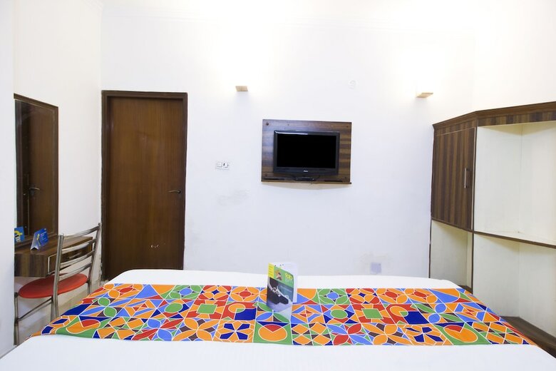 Hotel Fabexpress Lotus Inn