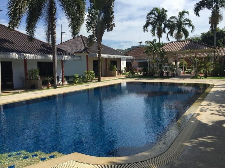 Hotel Maikhaobeach Home