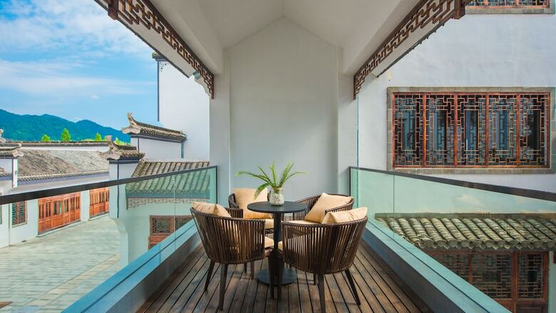 Posada Floral Hotel Huangshan Art Town