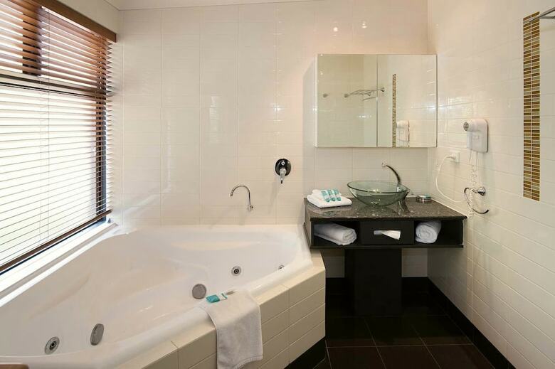 Dunsborough Deluxe Villa Retreat