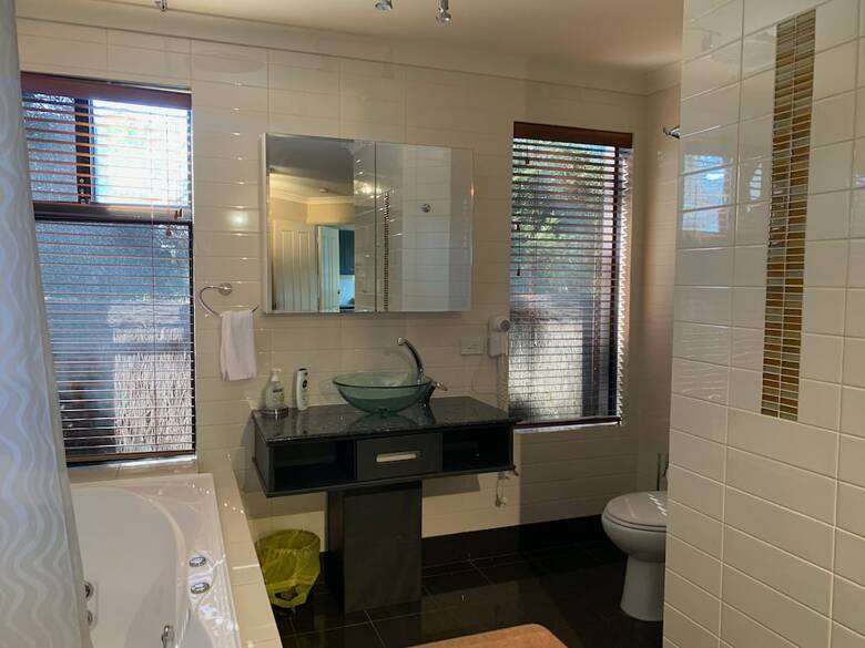 Dunsborough Deluxe Villa Retreat
