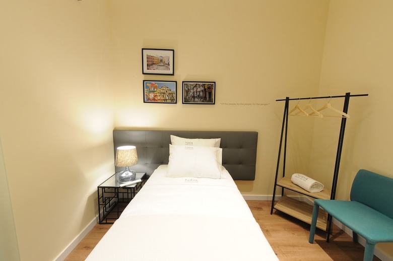 Hotel Naya - Downtown Guesthouse