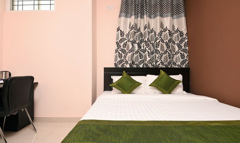 Hotel Treebo Trip Shivas Kuteera