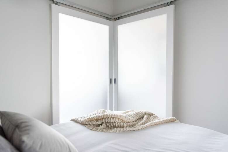 Quickstay - Eclectic Two-bedroom Condo (Sky High Views)