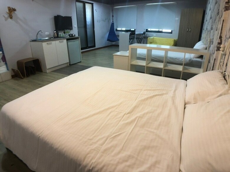Hotel Traveller.story
