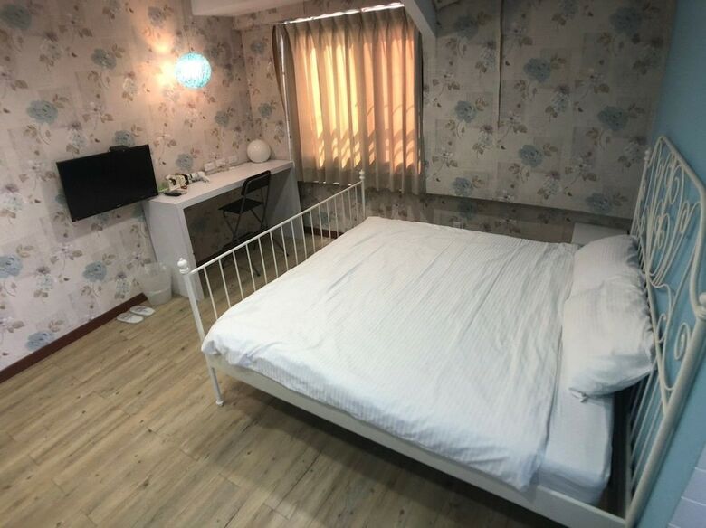 Hotel Traveller.story