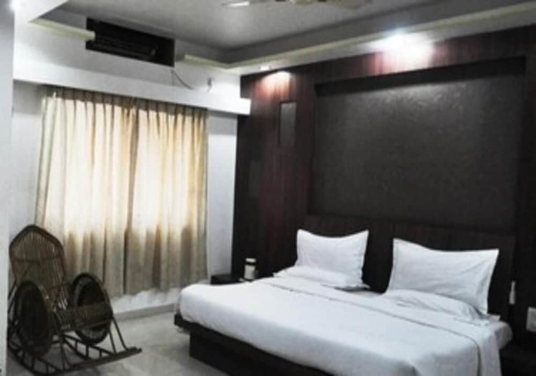 Saishri Hotels