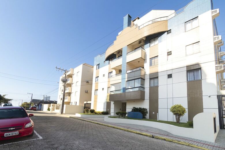 Apartamento 2 Quartos 1 Su�te - 081