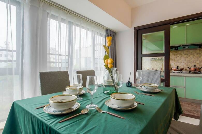 Locals Boutique Apartment Huafa No.11