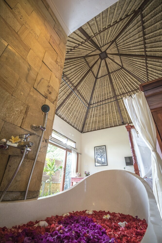 Junjungan Serenity Privite Villa & Spa + Pool