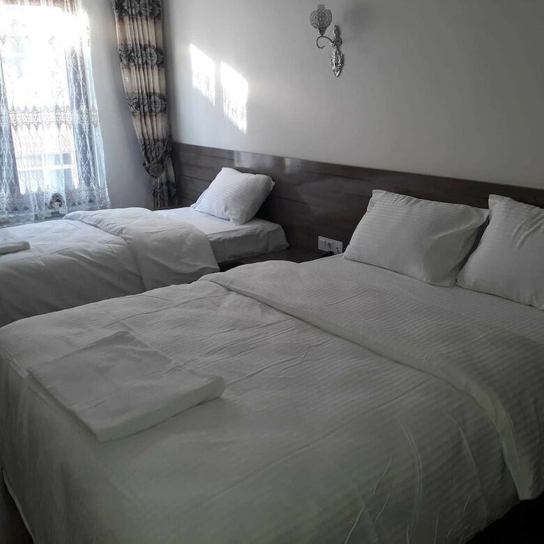 Toprak Hotel