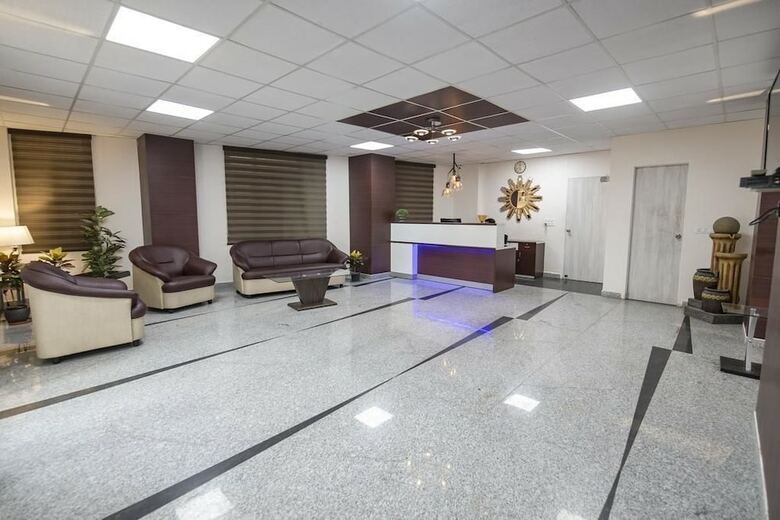 Hotel Tuma Club House
