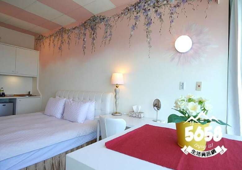 85 Eagle Hotel