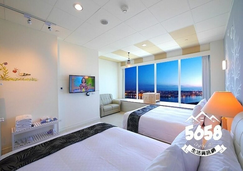 85 Eagle Hotel