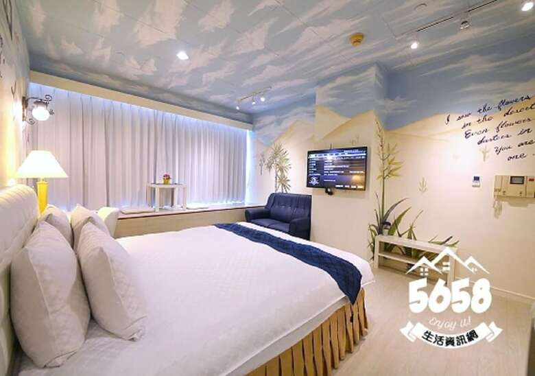 85 Eagle Hotel