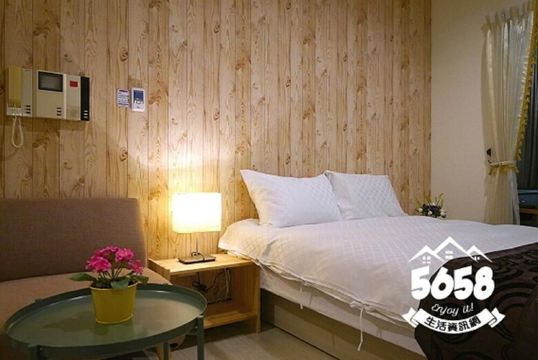 85 Eagle Hotel