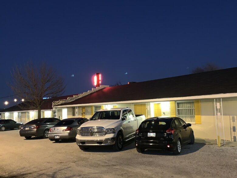 Winstons Air Conditioned Motel