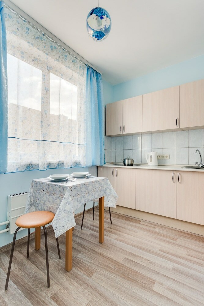 Apartment On Novomaryinskaya