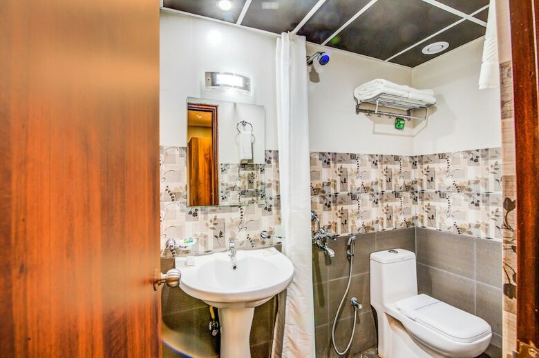 Fabhotel Prime Abion