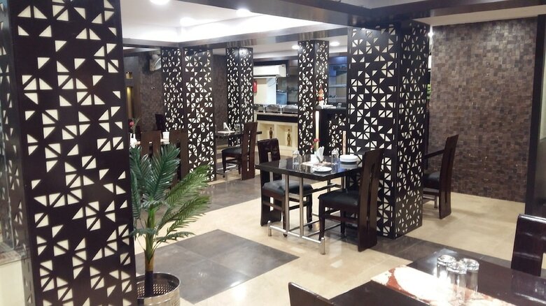 Hotel Rahul