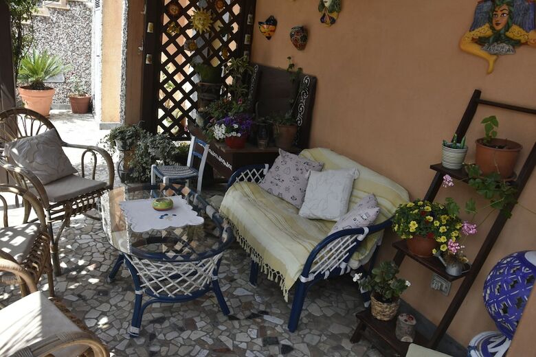 Bed & Breakfast Villa Liliya
