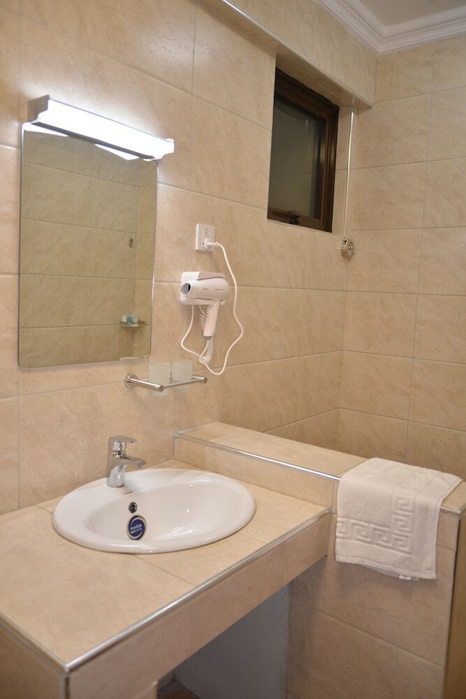 Grand Winston Hotel