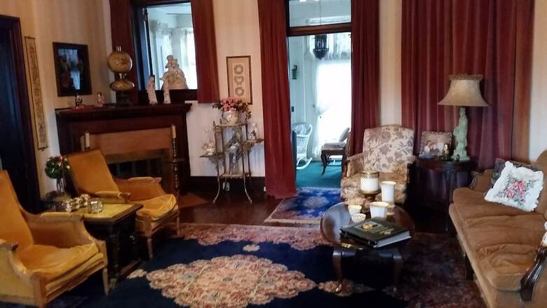 Victorian Inn Bed And Breakfast