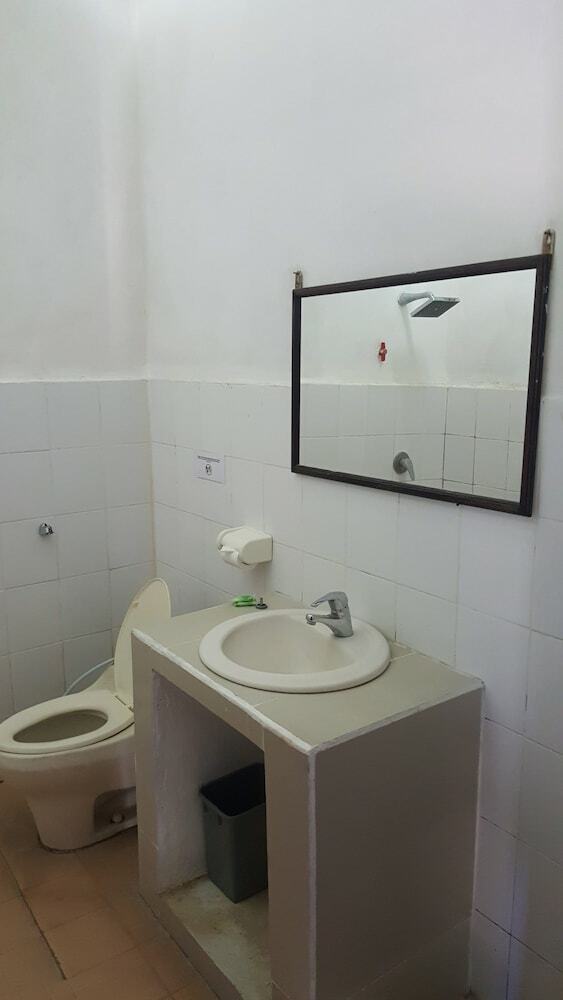 Aman Gati Hotel Lakey
