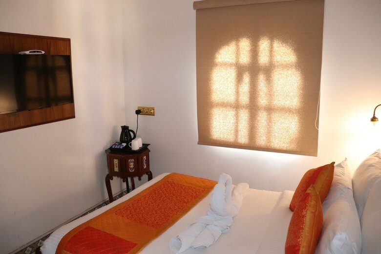 Nirbana Palace-a Heritage Hotel