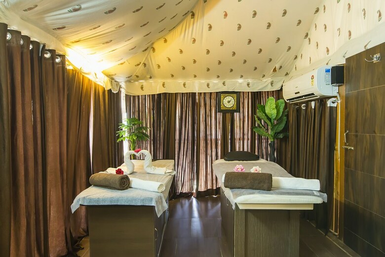 Nirbana Palace-a Heritage Hotel