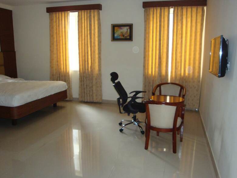 Hotel Sri Kaliswari Le Orchids