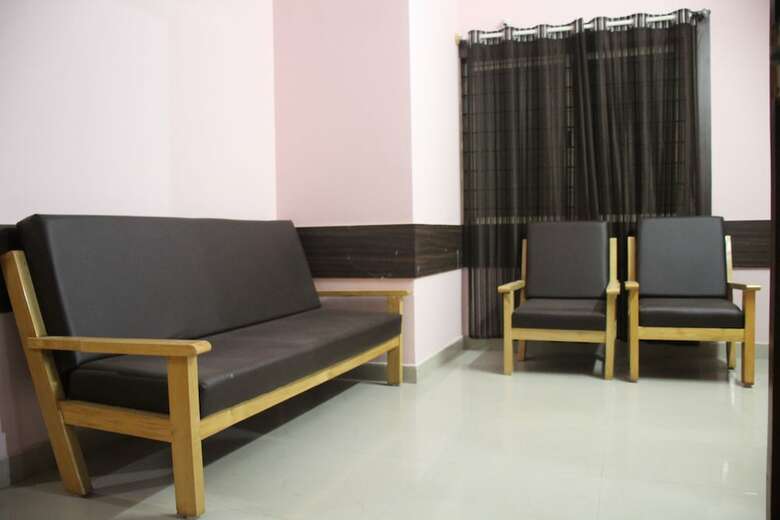 Hotel Arra Transit