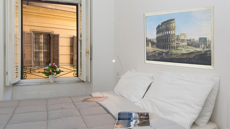 Rental In Rome Arenula Apartment