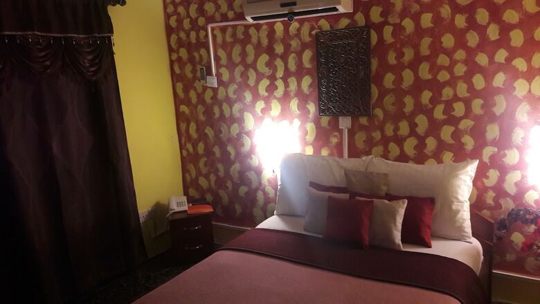 Alexander Plaza Hotel Ltd