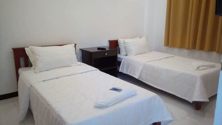 Hotel Luna Oslob Travellers Inn