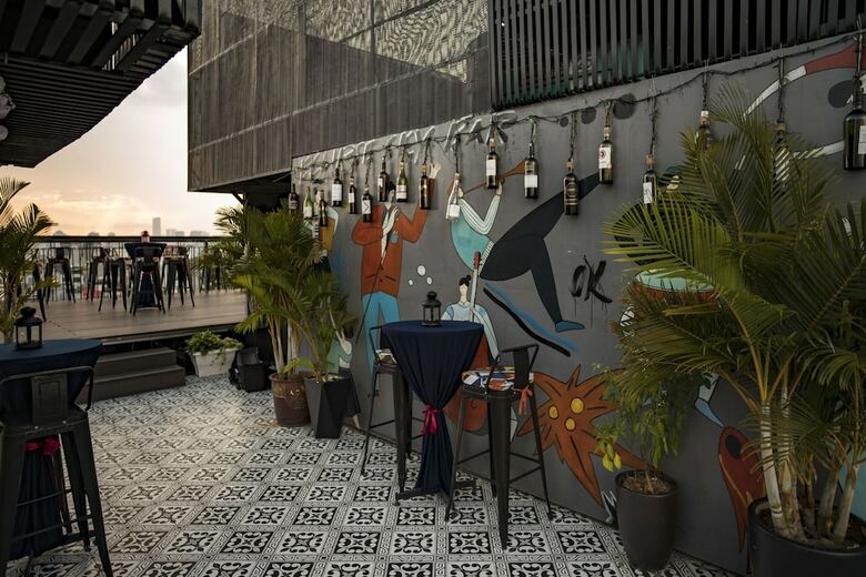 Acoustic Hotel & Spa