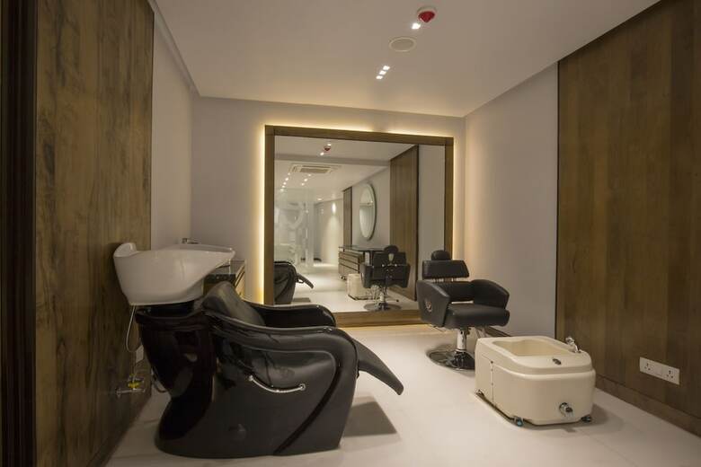 Hotel Zone By The Park Kolkata
